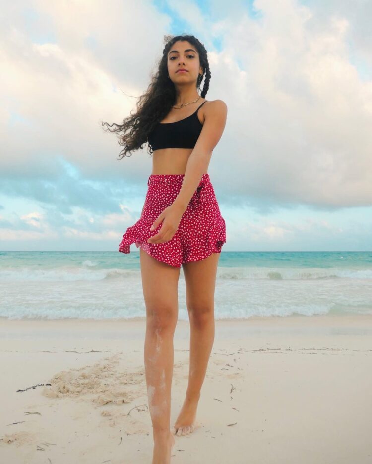 nour ardakani feet 2