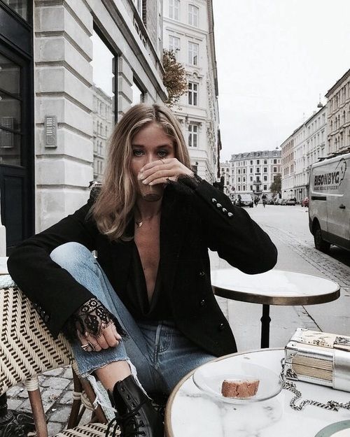 nour daghbouj feet 2