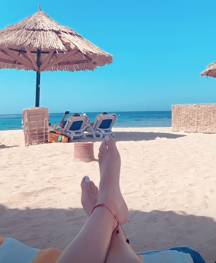 nour ehab feet 1