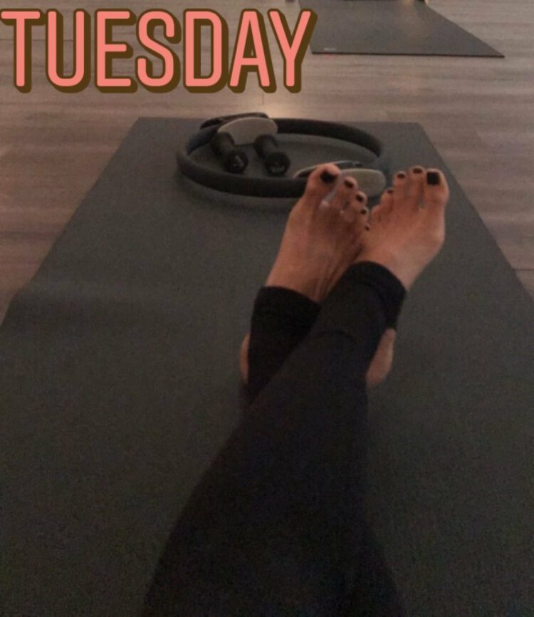 noureen dewulf feet
