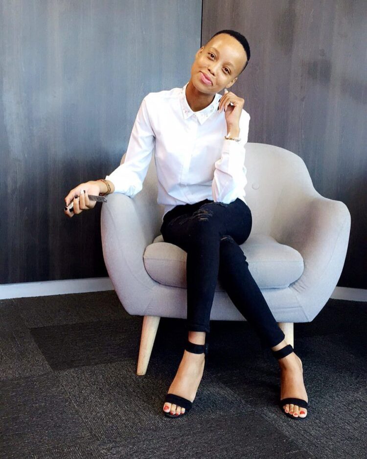 ntando duma feet 5