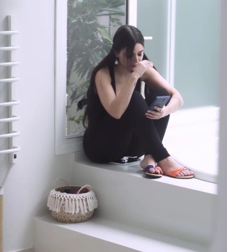 nyvi estephan feet 2