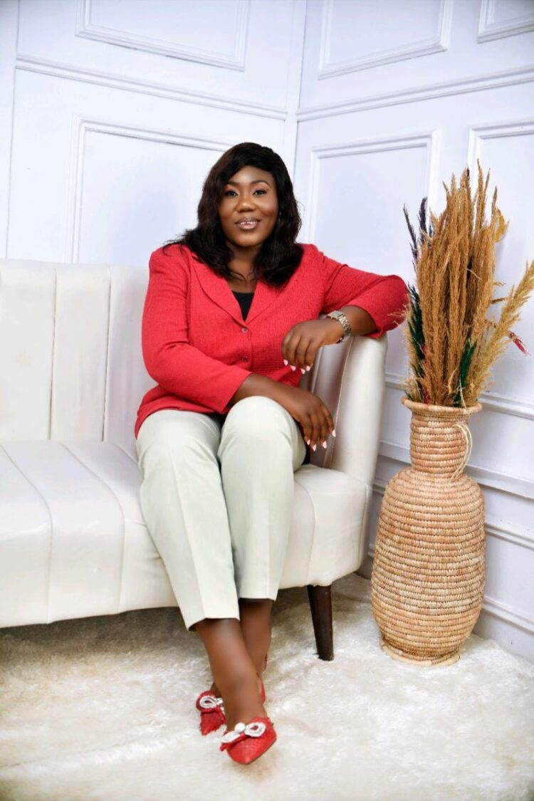 nzube maureen onyia feet 6