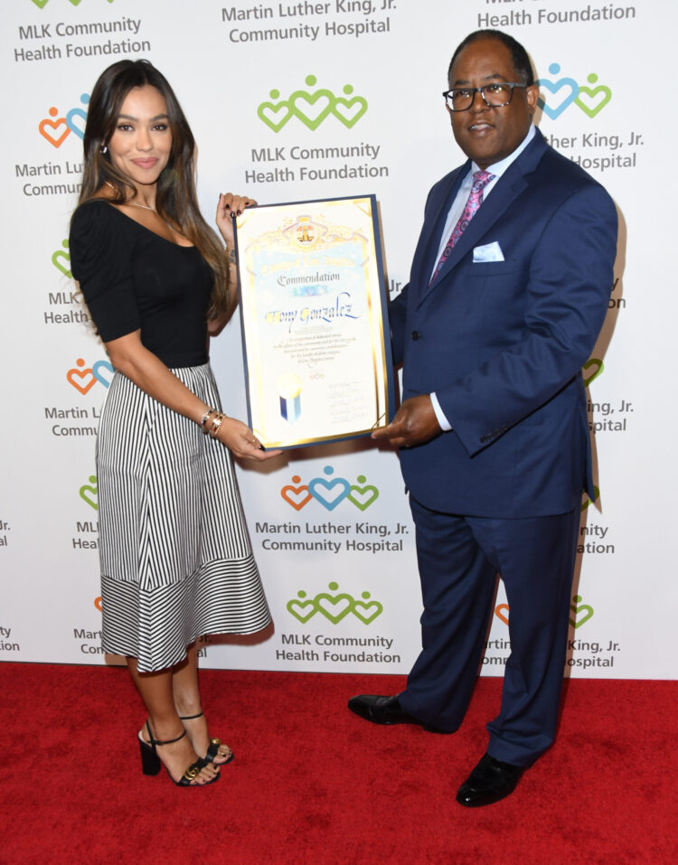 october gonzalez feet 6 scaled