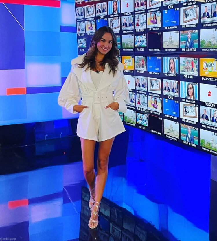 odalys ramirez feet 3