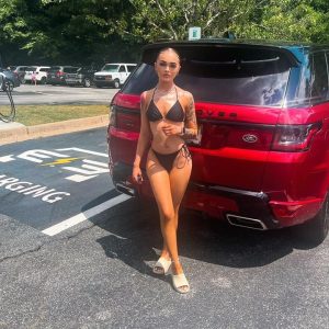 officialmarienc88 feet 1