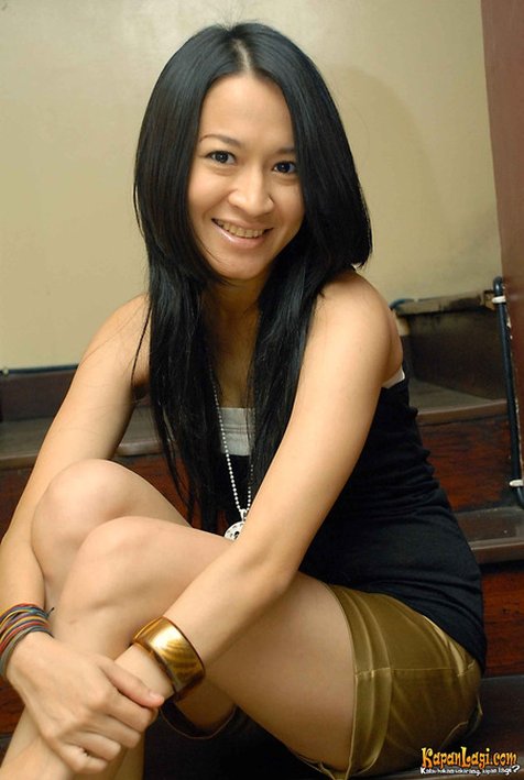 okie agustina feet 4