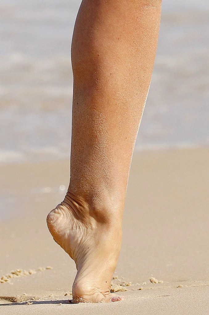 ola jordan feet 3
