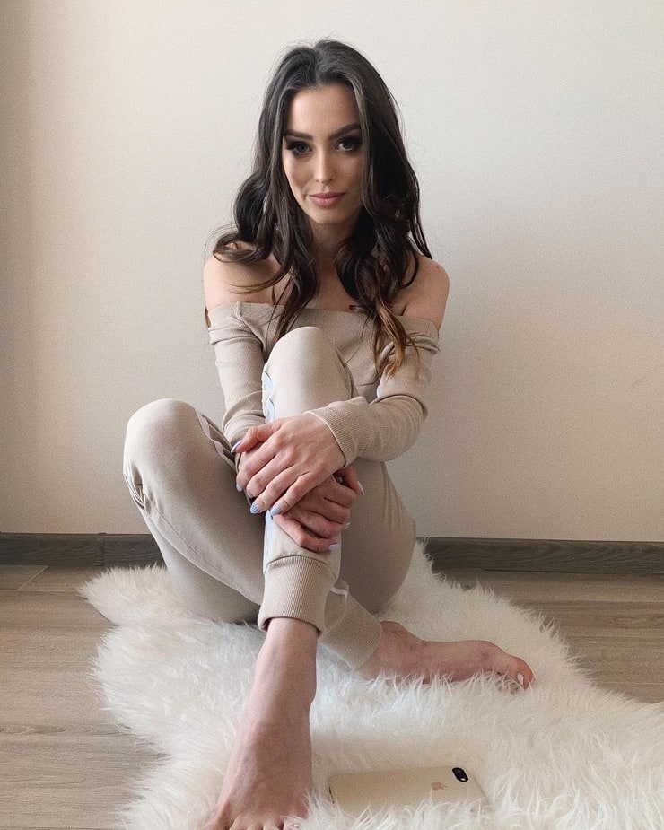 ola przywitowska feet 2