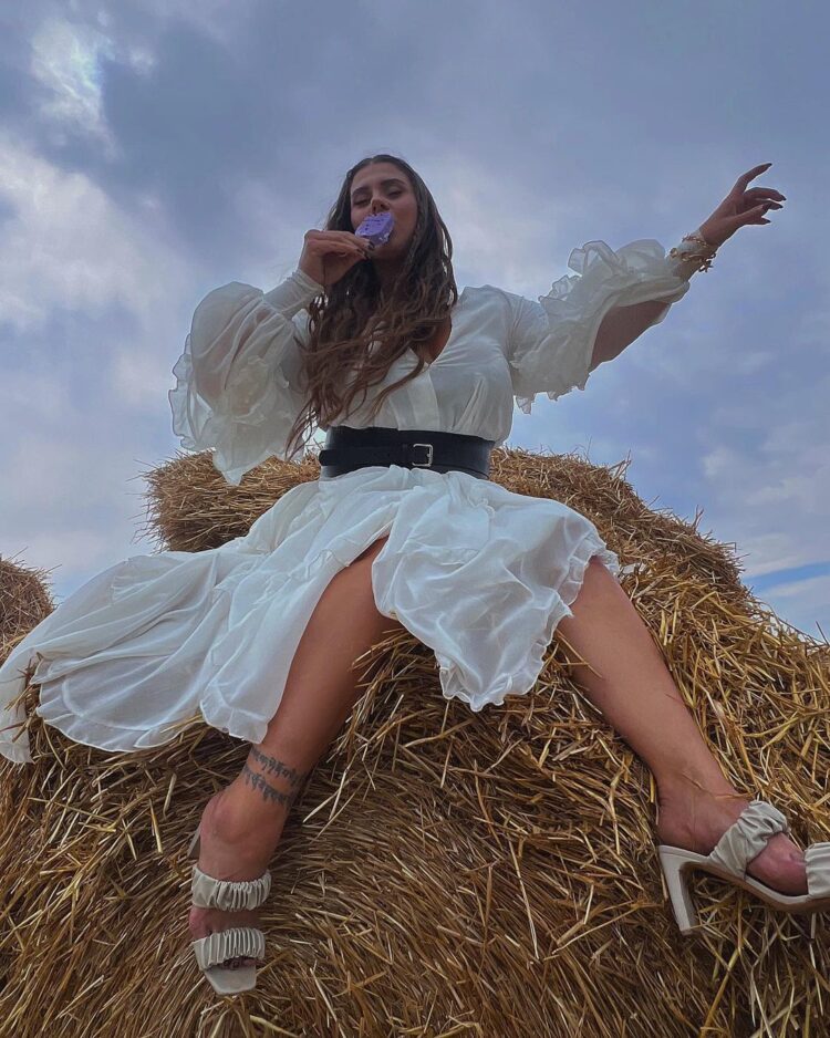 oleksandra zaritska feet 2