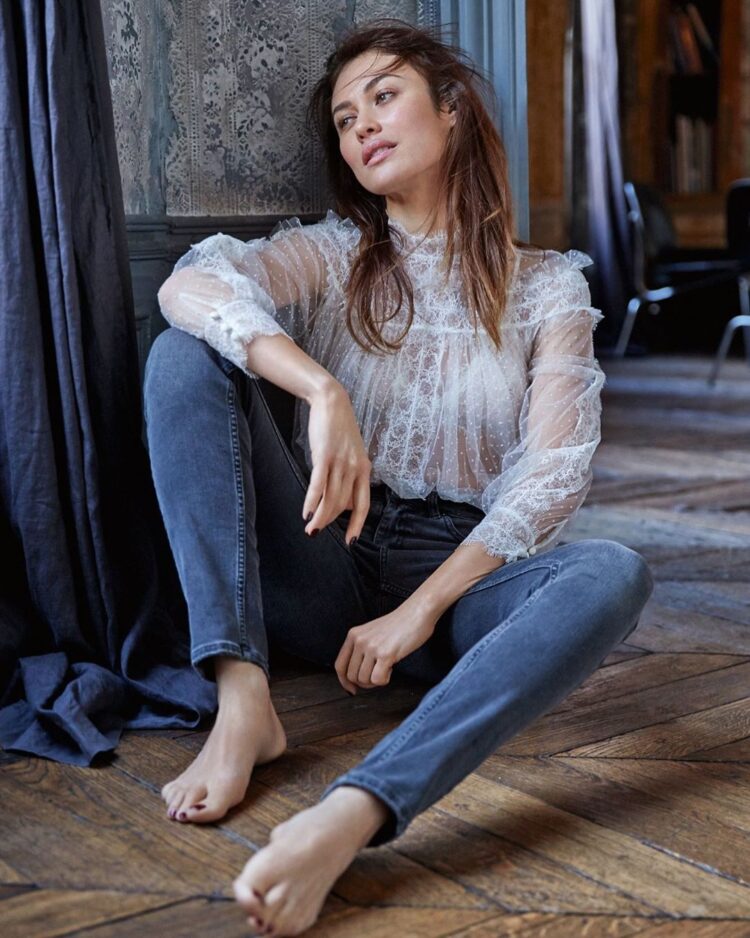 olga kurylenko feet