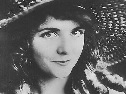 olive thomas feet 5