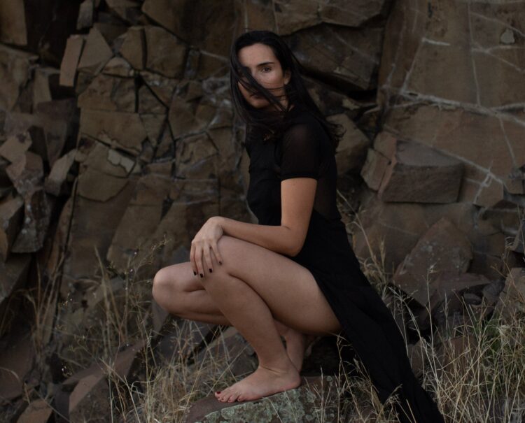 olivia ashton feet 6