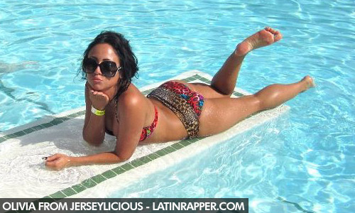 olivia blois sharpe feet 3