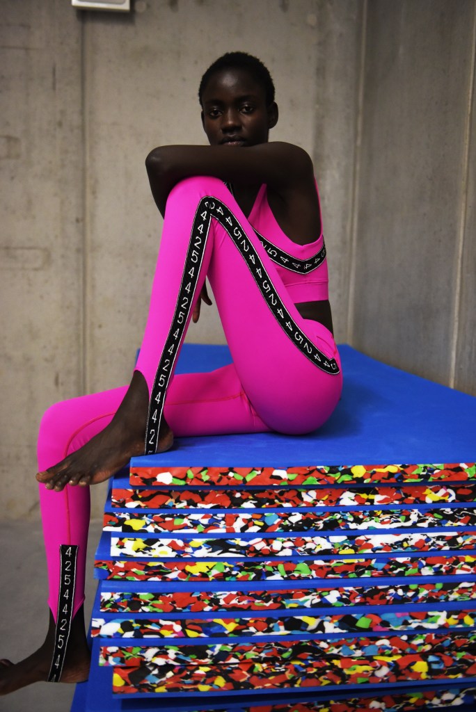 olivia borlee feet 2