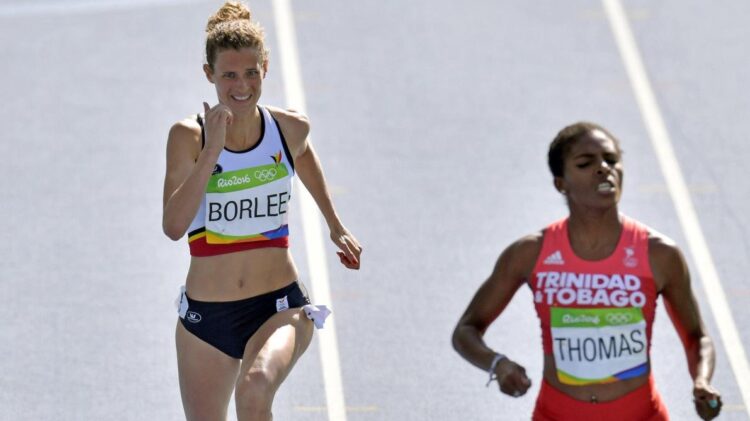 olivia borlee feet 5