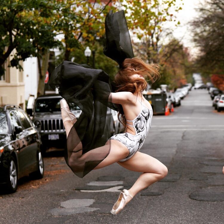 olivia brenting feet 6