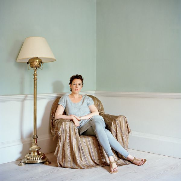 olivia colman feet 5