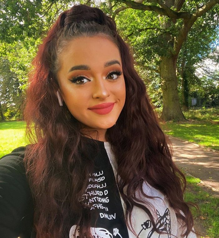 olivia duffin feet 2