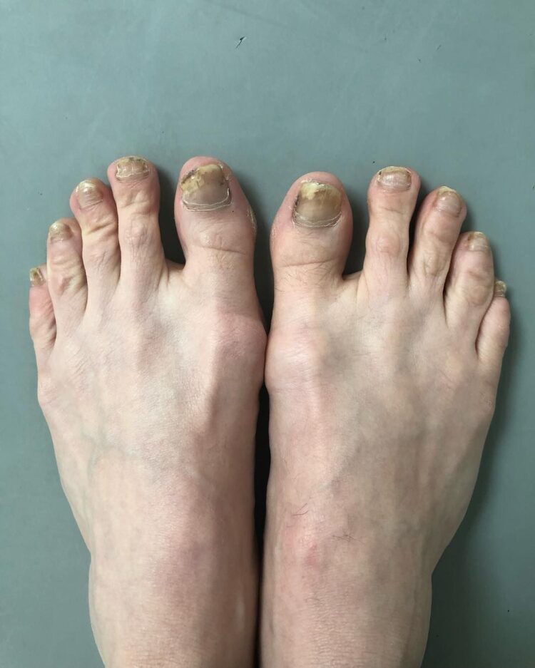olivia grace feet
