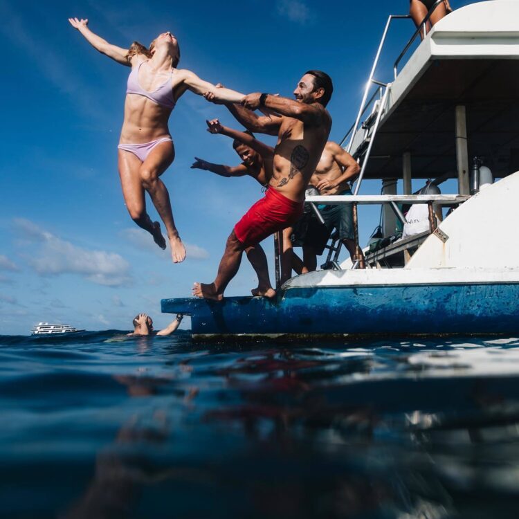 olivia hamilton feet 4