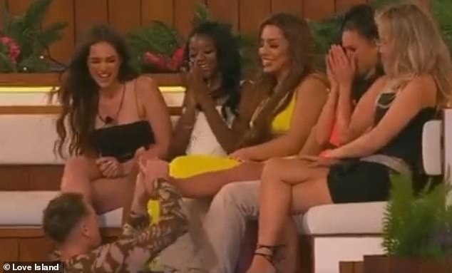 olivia hawkins feet 6