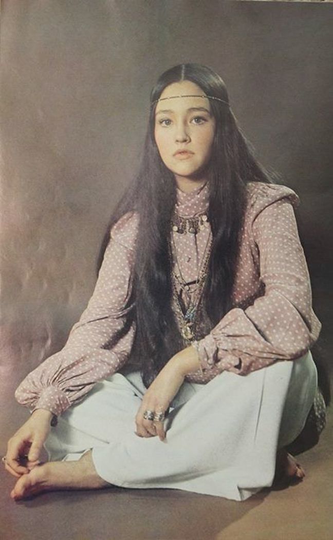 olivia hussey feet 2
