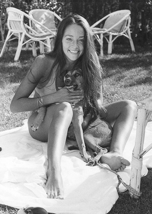 olivia hussey feet