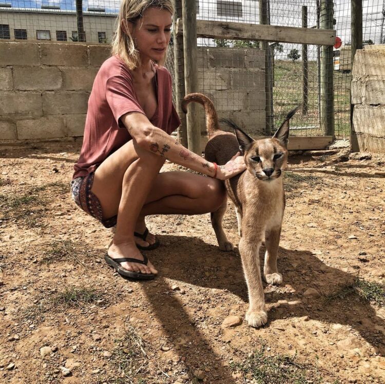 olivia jackson feet 2