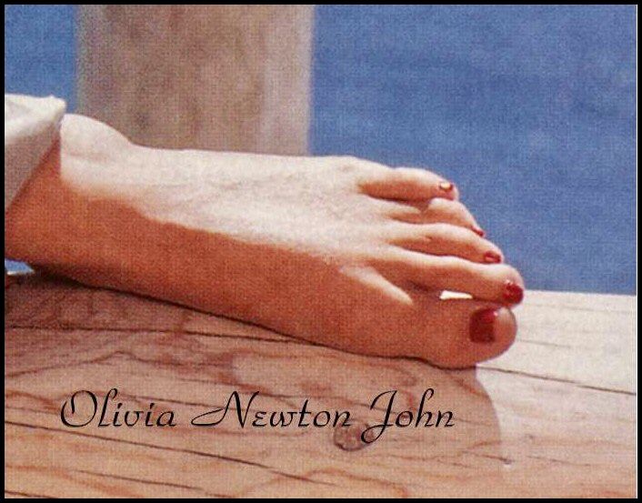 olivia jones feet 5