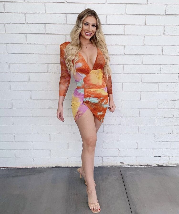 olivia kaiser feet 3