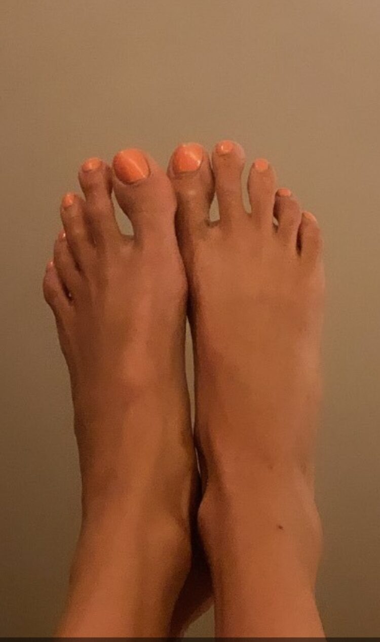 olivia luccardi feet 6