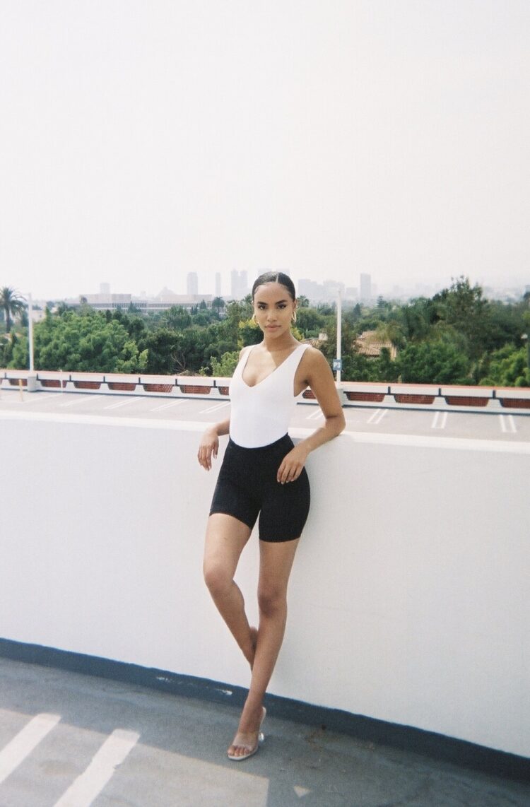 olivia mcdowell feet 3