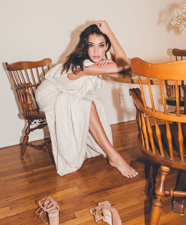 olivia pickren feet 1