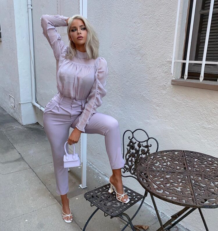 olivia pierson feet 3