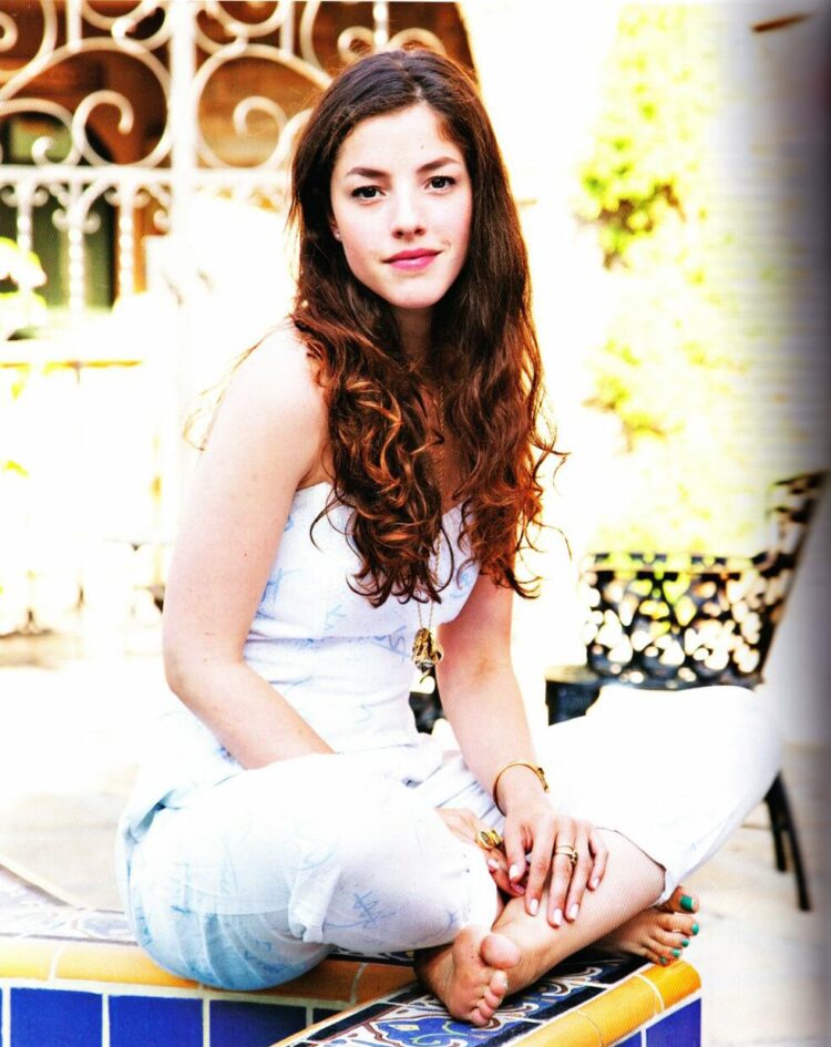 olivia thirlby feet 5