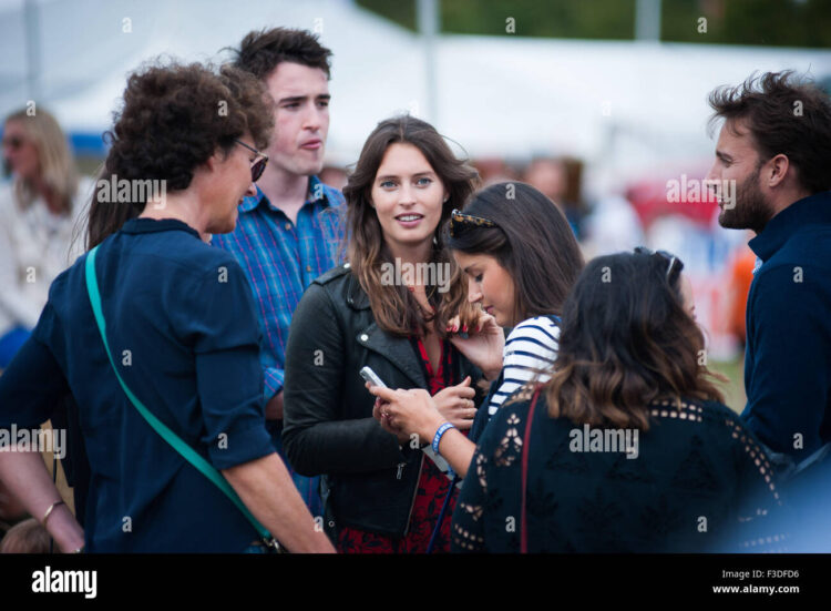 olivia wollenberg feet