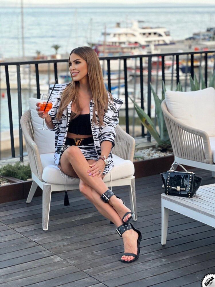 olja crnogorac feet 3