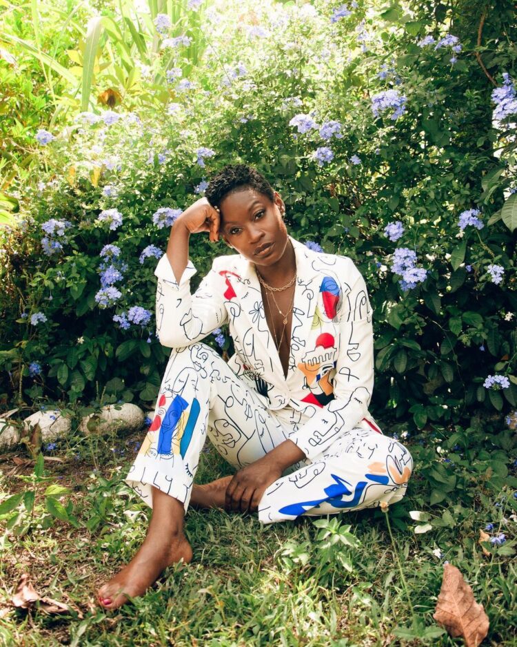 olunike adeliyi feet 2