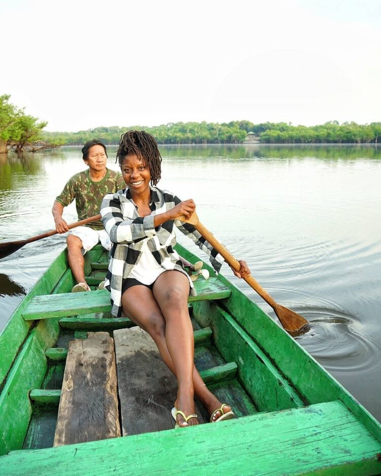 oneika raymond feet 3