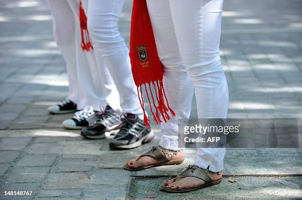 oneika raymond feet 5