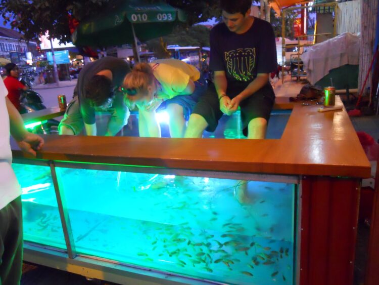 oneika raymond feet 6