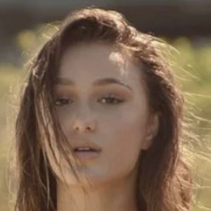 orhidea sejdiu feet 1