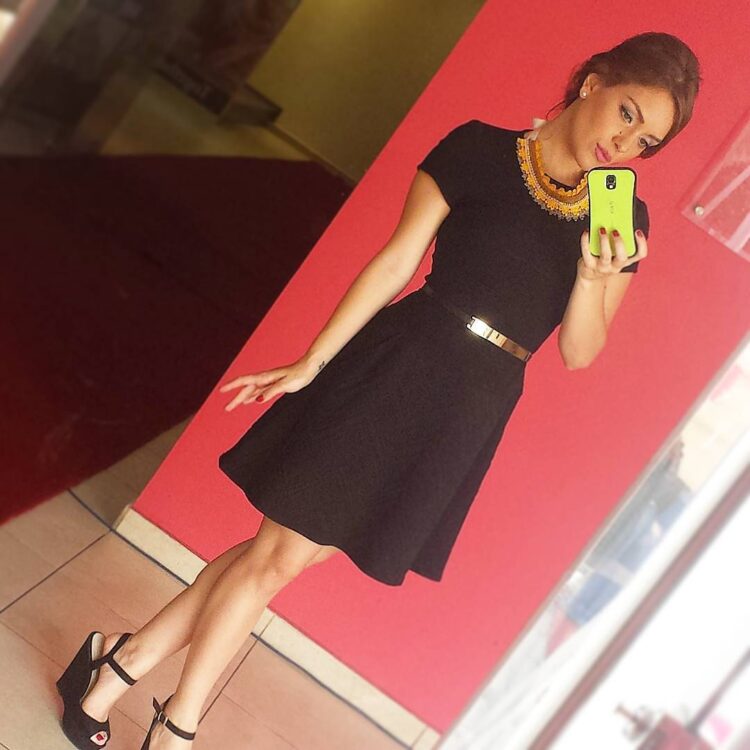 oriana ramirez feet 2