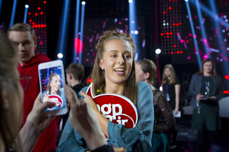 oselie henden feet 1