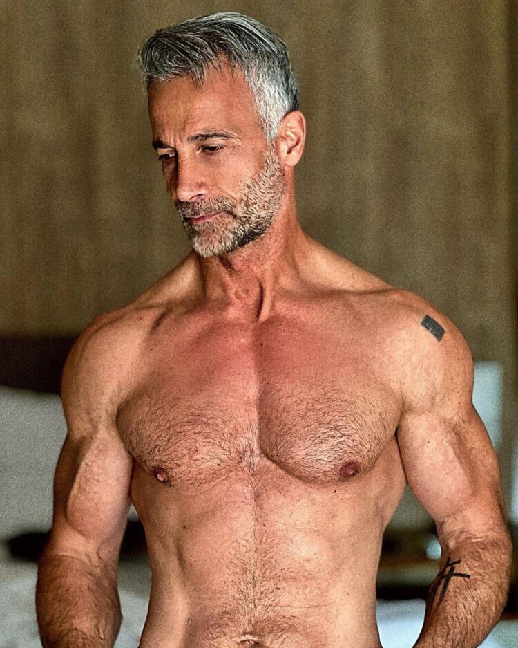 osvaldo sabatini feet 1