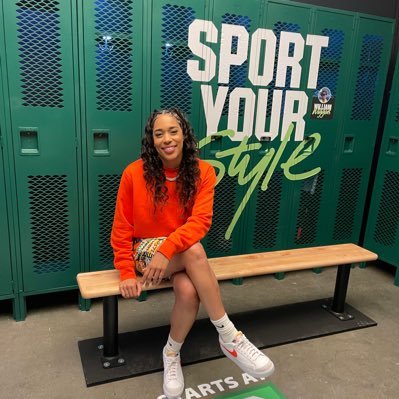 overtime chloe feet 5