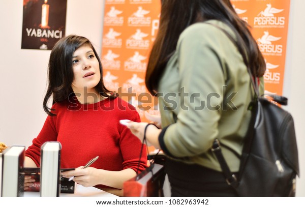 oznur yildirum feet 4