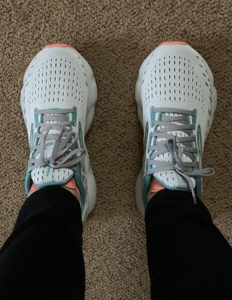 paige brendel feet 5