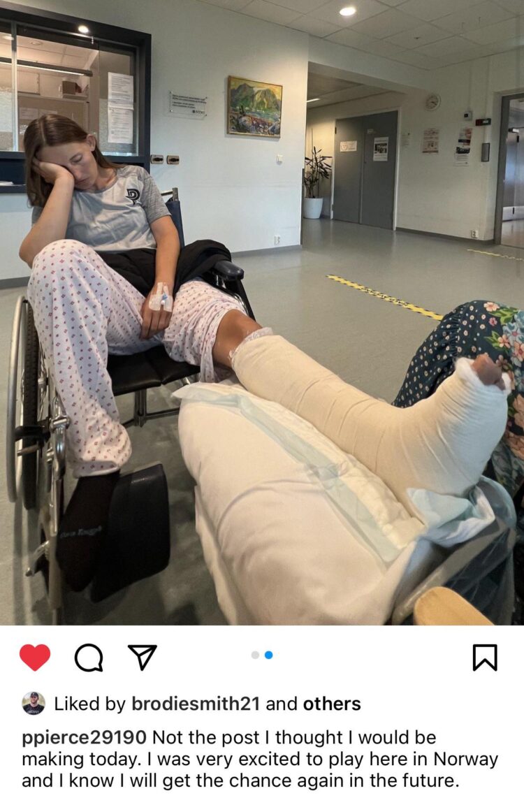 paige perkins feet 3